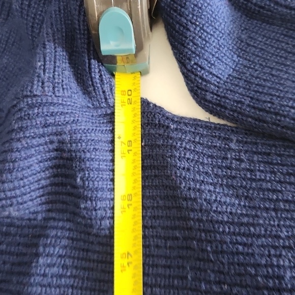 Ann Taylor Sweater Factory Size L Navy Blue Rounded Hem Knit - Picture 7 of 9